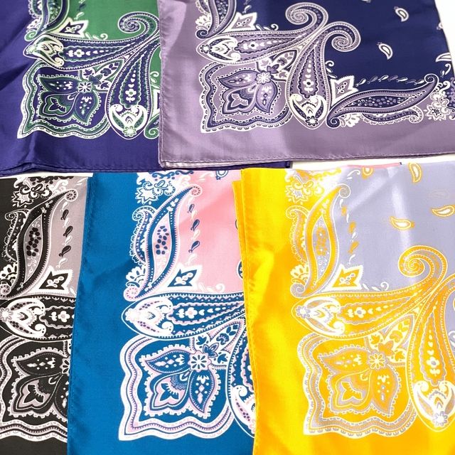 シルクスカーフ バンダナ柄 Royal Blue ハンドメイドマーケット Minne シルクスカーフ バンダナ柄 Royal Blue ハンドメイドマーケット Minne
