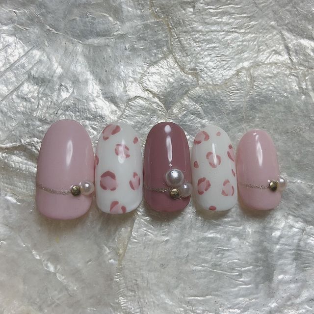 冬モテ ピンク ヒョウ柄 ジェル ネイルチップ ハンドメイド 冬モテ ピンク ヒョウ柄 ジェル ネイルチップ ハンドメイド
