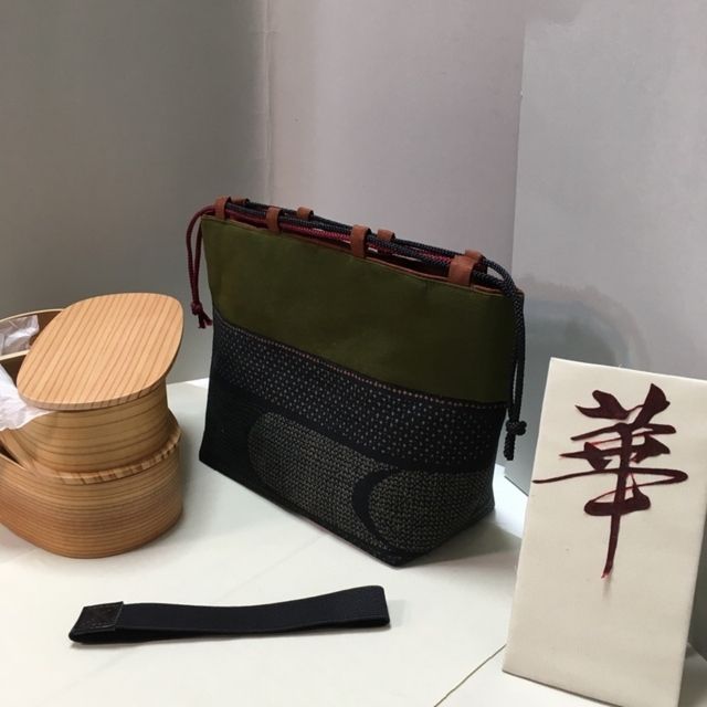 わっぱ弁当箱二段 信玄袋 ゴムバンド三点セット 手提包 Pouch 和柄巾着 わっぱ弁当箱二段 信玄袋 ゴムバンド三点セット 手提包 Pouch 和柄巾着