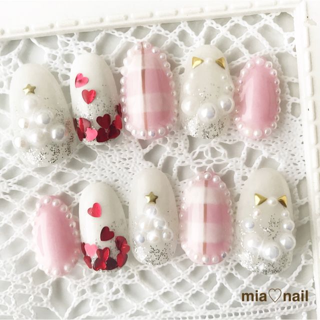 ピンクチェックのハートホロネイル ハンドメイドマーケット Minne ピンクチェックのハートホロネイル ハンドメイドマーケット Minne