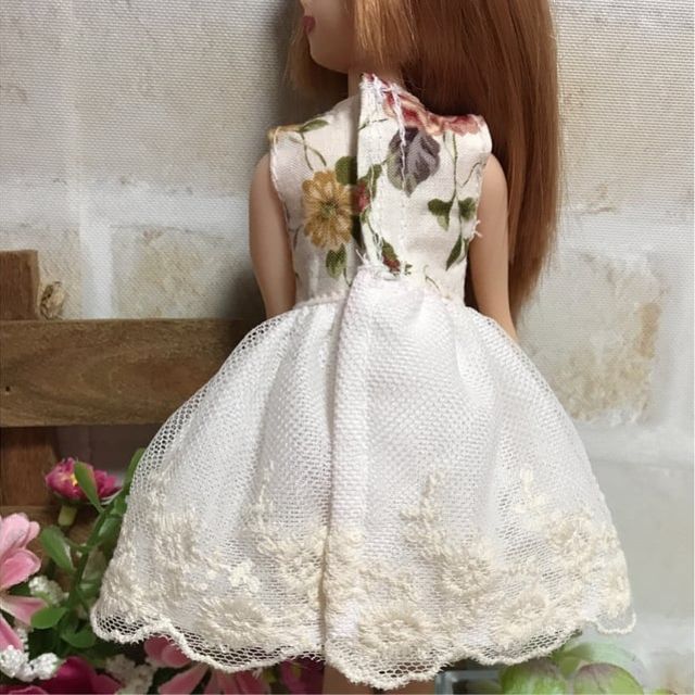 リカちゃん服ワンピース バラ 白チュール ハンドメイド リカちゃん服ワンピース バラ 白チュール ハンドメイド