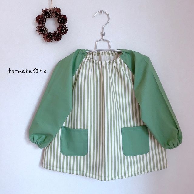 シンプルストライプのおしゃれスモック 名入れ刺繍タグ付 シンプルストライプのおしゃれスモック 名入れ刺繍タグ付
