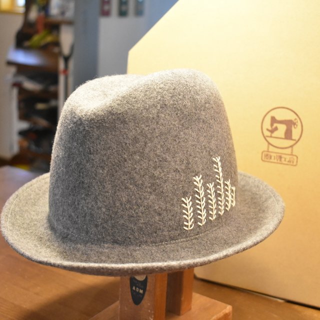 ふたこぶの手縫いステッチ フェルトハット Minne 日本最大級のハンドメイド 手作り通販サイト ふたこぶの手縫いステッチ フェルトハット Minne 日本最大級のハンドメイド 手作り通販サイト