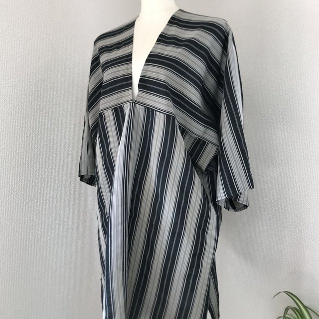 着物リメイク 銘仙の手縫いのブラウス Kimono Blouse Minne 日本最大級のハンドメイド 手作り通販サイト 着物リメイク 銘仙の手縫いのブラウス Kimono Blouse Minne 日本最大級のハンドメイド 手作り通販サイト