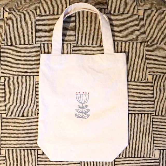 刺繍トートバッグ 花柄 マチ付き 裏地なし Minne 日本最大級のハンドメイド 手作り通販サイト 刺繍トートバッグ 花柄 マチ付き 裏地なし Minne 日本最大級のハンドメイド 手作り通販サイト