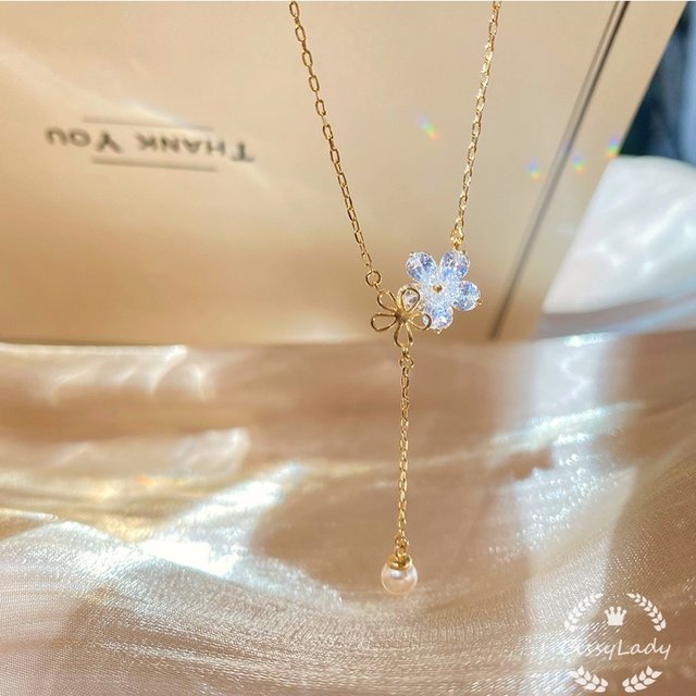 新作 ゴールド アンバランス フラワーとパール ネックレス お洒落 Minne 日本最大級のハンドメイド 手作り通販サイト 新作 ゴールド アンバランス フラワーとパール ネックレス お洒落 Minne 日本最大級のハンドメイド 手作り通販サイト