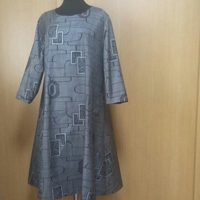 着物リメイク ワンピース 大島紬 M L ハンドメイドマーケット Minne 着物リメイク ワンピース 大島紬 M L ハンドメイドマーケット Minne