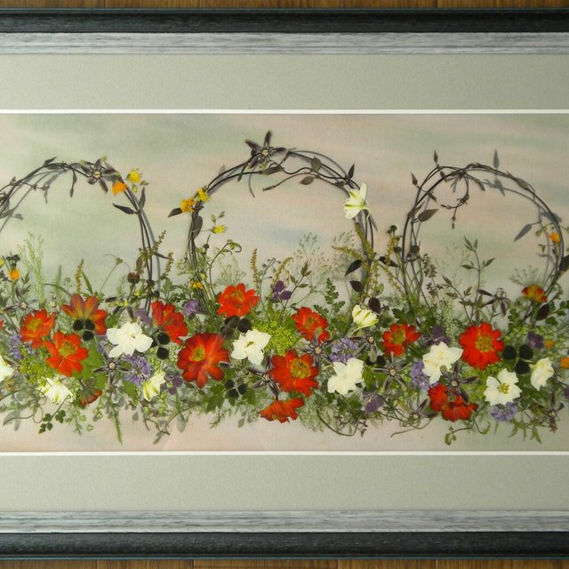秋色のオレンジの花のサークル 押花アート絵 Minne 日本最大級のハンドメイド 手作り通販サイト 秋色のオレンジの花のサークル 押花アート絵 Minne 日本最大級のハンドメイド 手作り通販サイト