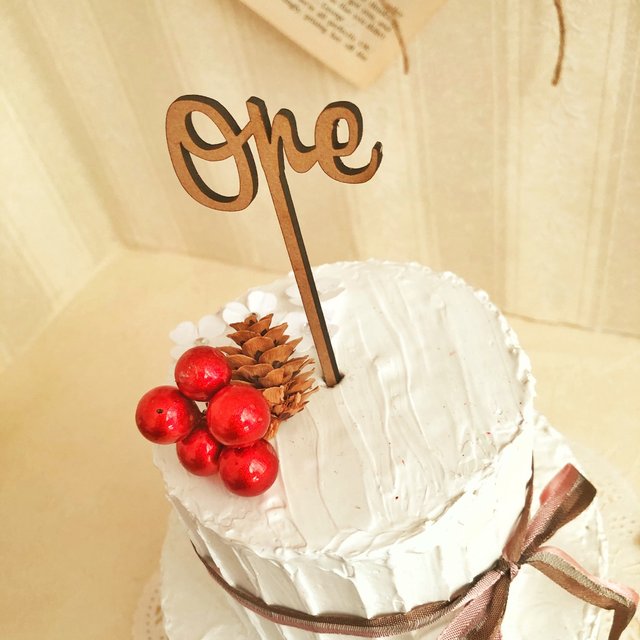 1歳 ケーキトッパー One 誕生日 ファーストバースデー ハンドメイドマーケット Minne 1歳 ケーキトッパー One 誕生日 ファーストバースデー ハンドメイドマーケット Minne