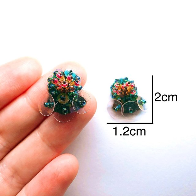 シースルー ビーズ刺繍 ピアス 個性的 立体的 シースルー クリア ピンク グリーン ビーズ スパンコール No 108 ハンドメイドマーケット Minne シースルー ビーズ刺繍 ピアス 個性的 立体的 シースルー クリア ピンク グリーン ビーズ スパンコール No 108 ハンドメイドマーケット Minne
