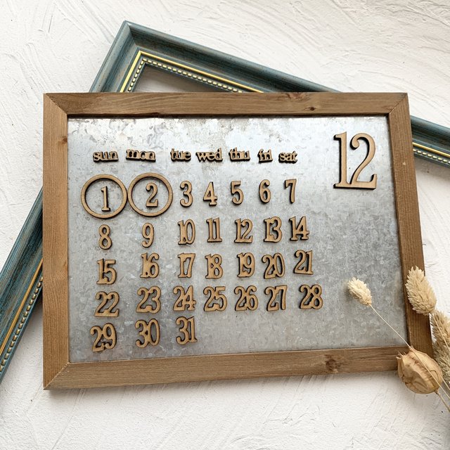 立体数字がかわいい 木の万年カレンダー ハンドメイドマーケット Minne 立体数字がかわいい 木の万年カレンダー ハンドメイドマーケット Minne