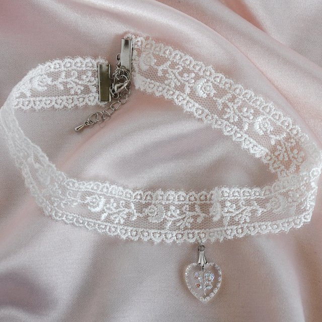 Blooming Rose Lace Choker
