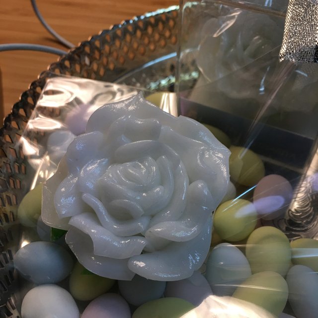 薔薇の飴細工 ホワイト キューブボックス 送料込み 受注販売 ハンドメイドマーケット Minne 薔薇の飴細工 ホワイト キューブボックス 送料込み 受注販売 ハンドメイドマーケット Minne