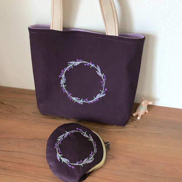 花言葉は 沈黙 ラベンダー刺繍のトートバック ハンドメイドマーケット Minne 花言葉は 沈黙 ラベンダー刺繍のトートバック ハンドメイドマーケット Minne