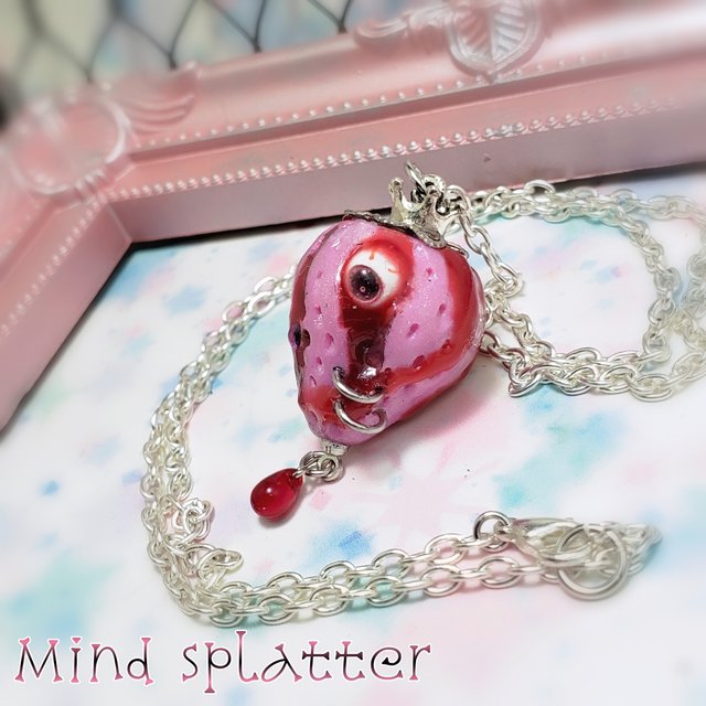 いちご グロかわ ネックレス グロかわいい 病みかわいい メンヘラ ハンドメイドマーケット Minne いちご グロかわ ネックレス グロかわいい 病みかわいい メンヘラ ハンドメイドマーケット Minne