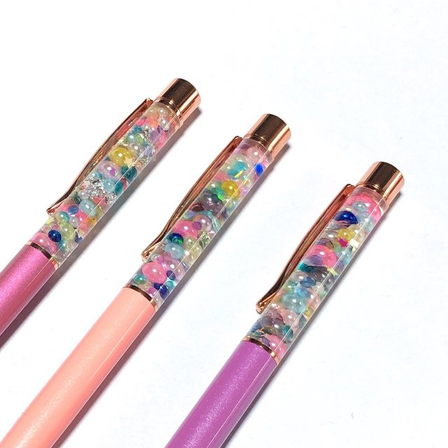左 星やビーズがいっぱいつまったハーバリウムボールペン ピンクローズ色 ハンドメイドマーケット Minne 左 星やビーズがいっぱいつまったハーバリウムボールペン ピンクローズ色 ハンドメイドマーケット Minne