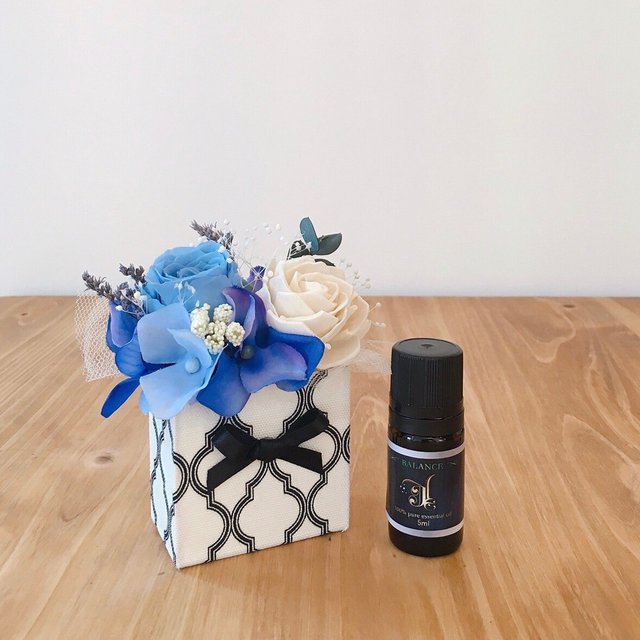 仕事運アップ Omamori Flower Aroma フラワーアロマプチディフューザー アロマオイル 精油 ギフトセット 送料込み 誕生日 アーティフィシャルフラワー エッセンシャルオイル Minne 日本最大級のハンドメイド 手作り通販サイト 仕事運アップ Omamori Flower Aroma フラワーアロマプチディフューザー アロマオイル 精油 ギフトセット 送料込み 誕生日 アーティフィシャルフラワー エッセンシャルオイル Minne 日本最大級のハンドメイド 手作り通販サイト