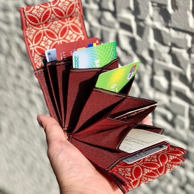 ガバッと開くタテ入れの畳縁ジャバラ カードケース ミニ財布 Minne 日本最大級のハンドメイド 手作り通販サイト