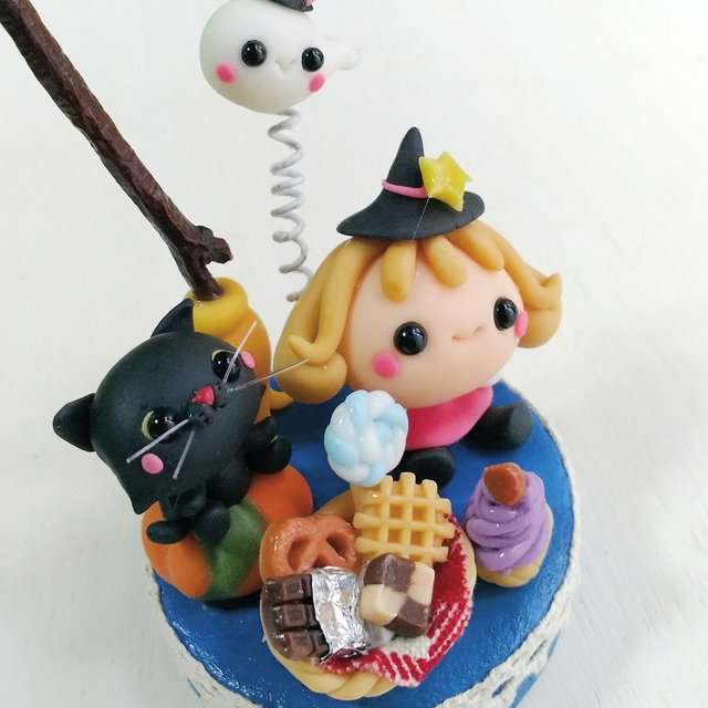 受注制作 ハロウィン 女の子と黒猫ちゃん 樹脂粘土 ミニチュア ミニチュアフード 可愛い 季節物 可愛い ハロウィン粘土 ハンドメイドマーケット Minne 受注制作 ハロウィン 女の子と黒猫ちゃん 樹脂粘土 ミニチュア ミニチュアフード 可愛い 季節物 可愛い ハロウィン粘土 ハンドメイドマーケット Minne