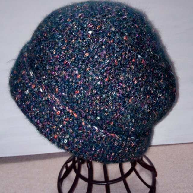 〇ニットの帽子　１７８　キャップ  男女兼用  かぎ針編み