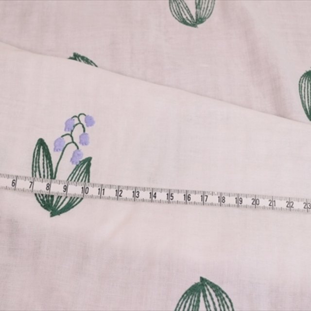 日傘ジバンシー人気ベージュ系に豪華縁周りロゴと素敵透け感刺繍フリル 