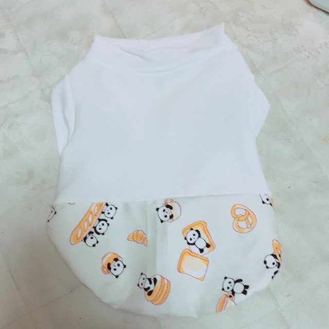 ハンドメイド 犬 洋服 タンクトップ 切り替え パンとパンダ 柄 Mサイズ ハンドメイドマーケット Minne ハンドメイド 犬 洋服 タンクトップ 切り替え パンとパンダ 柄 Mサイズ ハンドメイドマーケット Minne