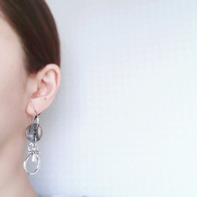 数量限定 ヘビ柄 アンティーク ボタン シルバーwリング クロスフープピアス ハンドメイドマーケット Minne 数量限定 ヘビ柄 アンティーク ボタン シルバーwリング クロスフープピアス ハンドメイドマーケット Minne