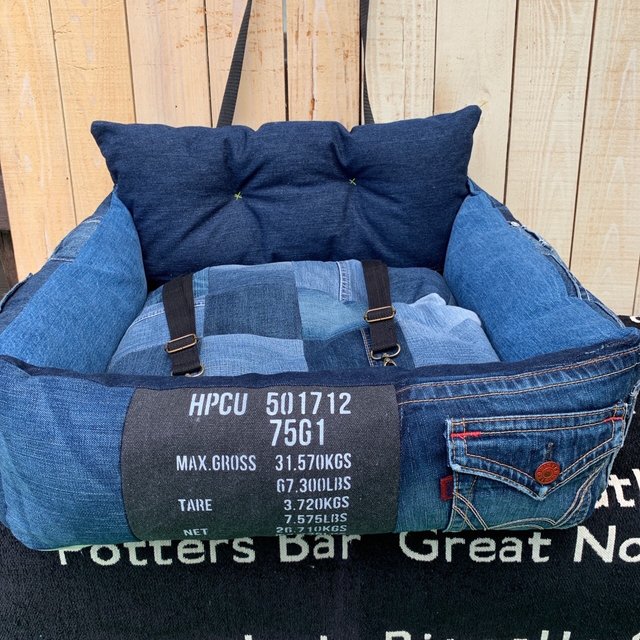 入荷中 ペットベッド ドライブベッド デニムリメイク - 犬用品 - hlt.no