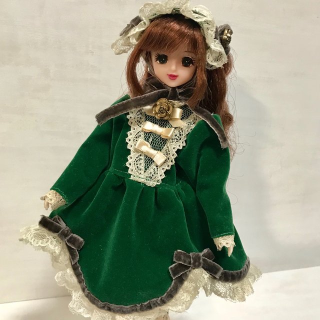 ドール服 アンティーク グリーンベロアワンピースセット ハンドメイドマーケット Minne ドール服 アンティーク グリーンベロアワンピースセット ハンドメイドマーケット Minne