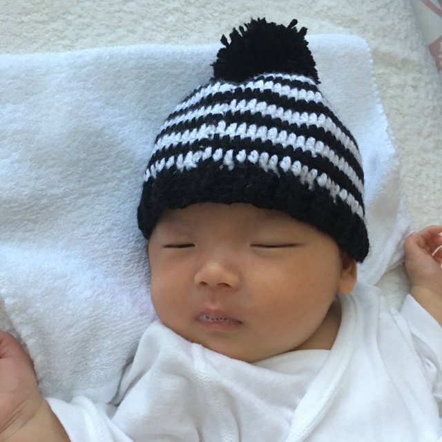 チクチクしない 新生児 1歳サイズのポンポン付のボーダーニット帽子 Minne 日本最大級のハンドメイド 手作り通販サイト チクチクしない 新生児 1歳サイズのポンポン付のボーダーニット帽子 Minne 日本最大級のハンドメイド 手作り通販サイト