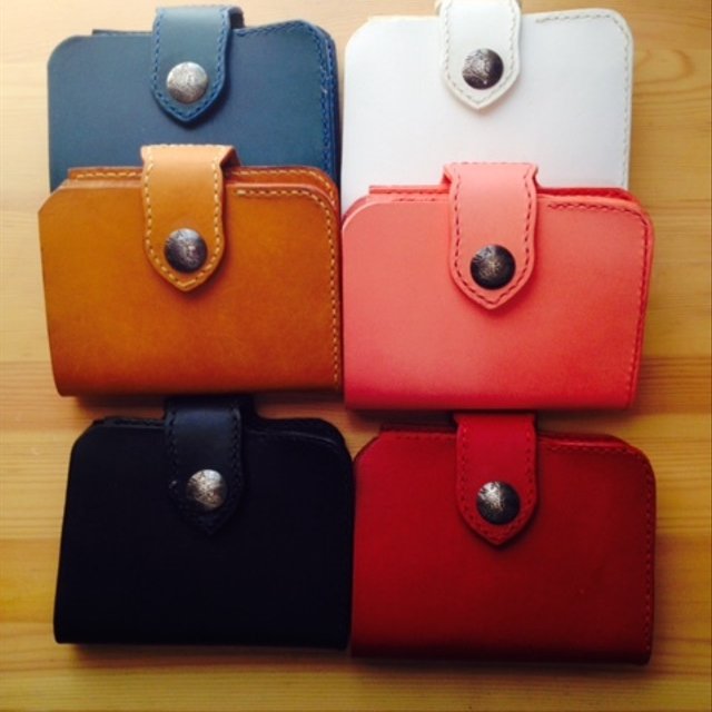 Half Moon 青 ブルー 財布 メンズ レディース 二つ折り 革 レザー 送料無料 ライダース ビルフォールド ミドルサイズ Minne 日本最大級のハンドメイド 手作り通販サイト Half Moon 青 ブルー 財布 メンズ レディース 二つ折り 革 レザー 送料無料 ライダース ビルフォールド ミドルサイズ Minne 日本最大級のハンドメイド 手作り通販サイト