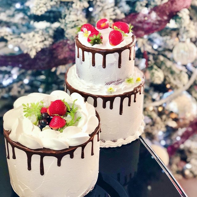 受注生産 クレイケーキ2段 いちごとチョコレートソース ドリップケーキ バースデーケーキ 誕生日 ウェディング ベビーフォト ハーフバースデー ウェルカムスペース ハンドメイドマーケット Minne 受注生産 クレイケーキ2段 いちごとチョコレートソース ドリップケーキ バースデーケーキ 誕生日 ウェディング ベビーフォト ハーフバースデー ウェルカムスペース ハンドメイドマーケット Minne