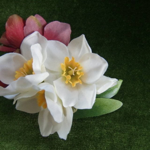 水仙と紫陽花の髪飾り ハンドメイドマーケット Minne 水仙と紫陽花の髪飾り ハンドメイドマーケット Minne