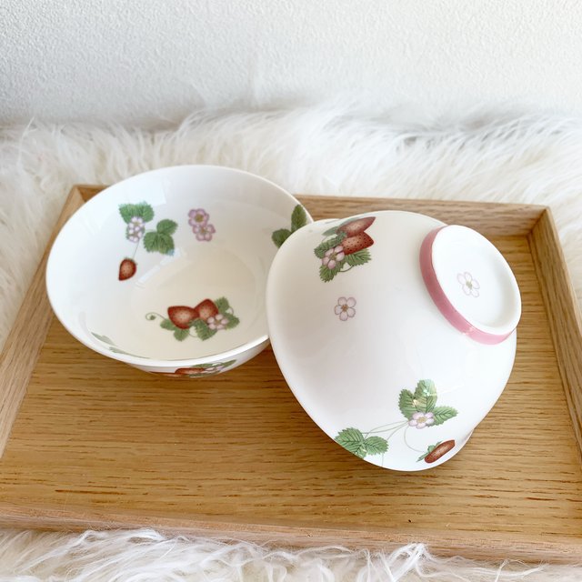 いちごが可愛いお茶碗 ハンドメイドマーケット Minne いちごが可愛いお茶碗 ハンドメイドマーケット Minne