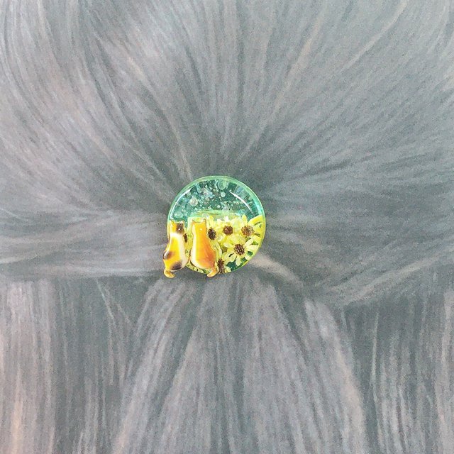 シャボン玉とひまわりと猫たちのヘアゴム フラワー 空 レジン 夏 シャボン玉とひまわりと猫たちのヘアゴム フラワー 空 レジン 夏