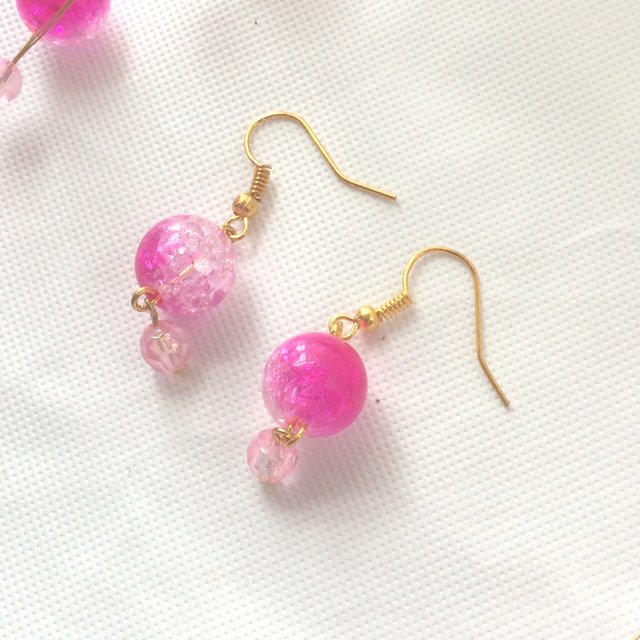 ビーズアクセサリー 可愛いビーズのネックレスとピアスの2点セット ハンドメイドマーケット Minne ビーズアクセサリー 可愛いビーズのネックレスとピアスの2点セット ハンドメイドマーケット Minne
