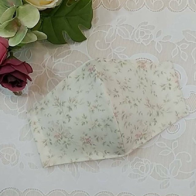 送料無料 薔薇の立体マスク 小顔効果マスク 春霞 大人用 ハンドメイドマーケット Minne 送料無料 薔薇の立体マスク 小顔効果マスク 春霞 大人用 ハンドメイドマーケット Minne