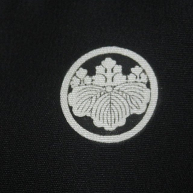 着物リメイク 狛犬の家紋付きaラインワンピース ｍ Minne 日本最大級のハンドメイド 手作り通販サイト