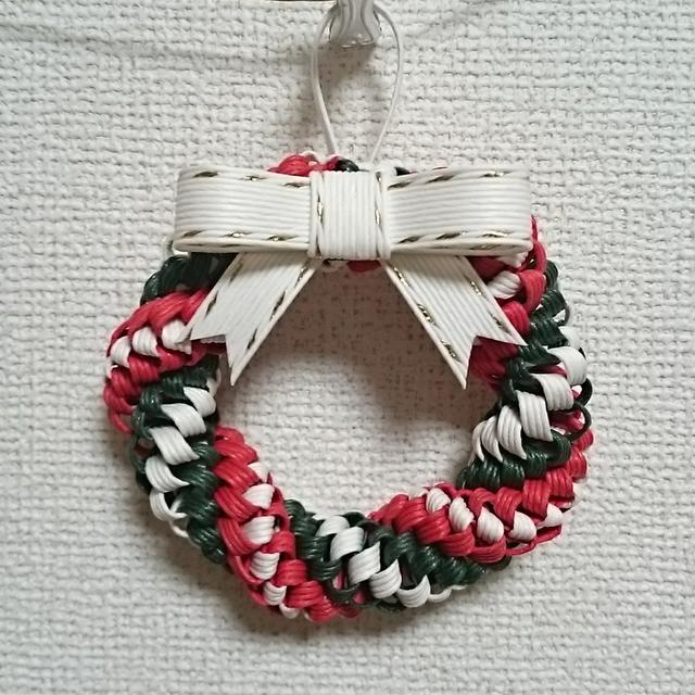 クラフトバンドの3色クリスマスリースb Minne 日本最大級のハンドメイド 手作り通販サイト クラフトバンドの3色クリスマスリースb Minne 日本最大級のハンドメイド 手作り通販サイト