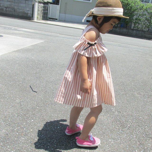 新作 夏のオフショルワンピース ピンクストライプ サイズ100 Minne 日本最大級のハンドメイド 手作り通販サイト