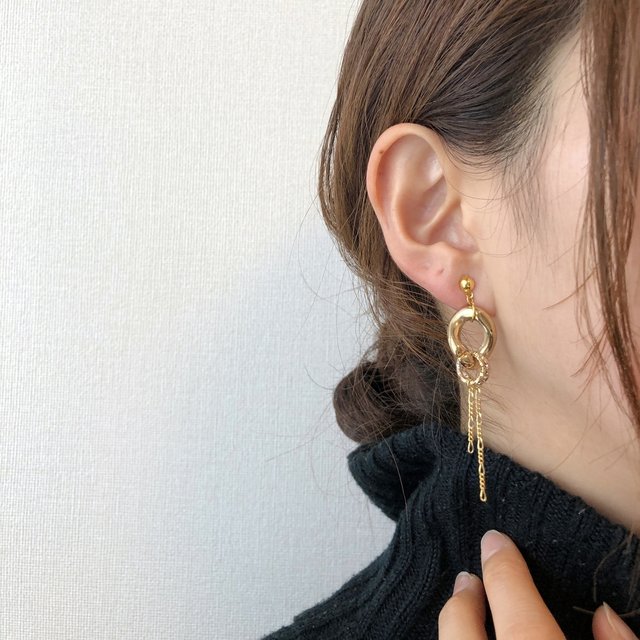 アシンメトリーアクリルチェーンピアス イヤリング Minne 日本最大級のハンドメイド 手作り通販サイト アシンメトリーアクリルチェーンピアス イヤリング Minne 日本最大級のハンドメイド 手作り通販サイト