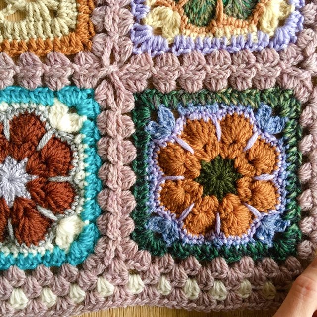 送料込み あったか手編み花柄ブランケット Lilac Blue Minne 日本最大級のハンドメイド 手作り通販サイト 送料込み あったか手編み花柄ブランケット Lilac Blue Minne 日本最大級のハンドメイド 手作り通販サイト