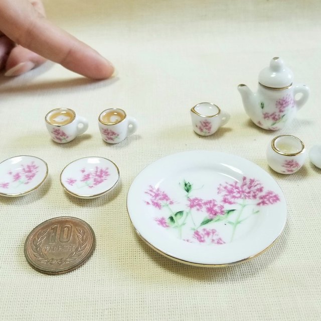 おしゃれな陶器のティーカップセット B ミニチュアフード フェイクフード 食品サンプル ドール用品小物 ハンドメイドマーケット Minne おしゃれな陶器のティーカップセット B ミニチュアフード フェイクフード 食品サンプル ドール用品小物 ハンドメイドマーケット Minne