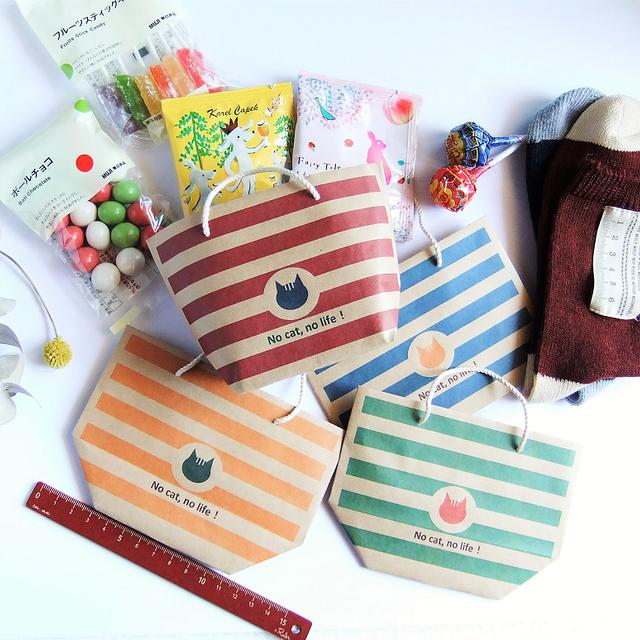 送料無料 ﾐﾆ紙袋 ボーダーミニ紙袋４色入り 小物のラッピングやお菓子のおすそわけに Minne 日本最大級のハンドメイド 手作り通販サイト