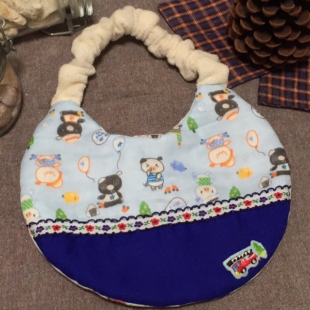 ぶたさんのふわふわおしゃれスタイ よだれかけ 男の子向け Minne 日本最大級のハンドメイド 手作り通販サイト ぶたさんのふわふわおしゃれスタイ よだれかけ 男の子向け Minne 日本最大級のハンドメイド 手作り通販サイト