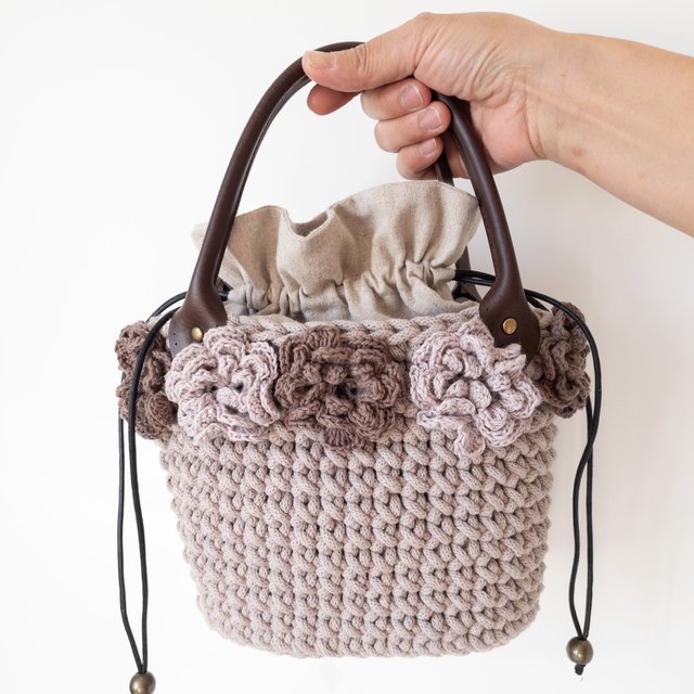 お花モチーフ????のロープヤーン巾着手編みバッグ