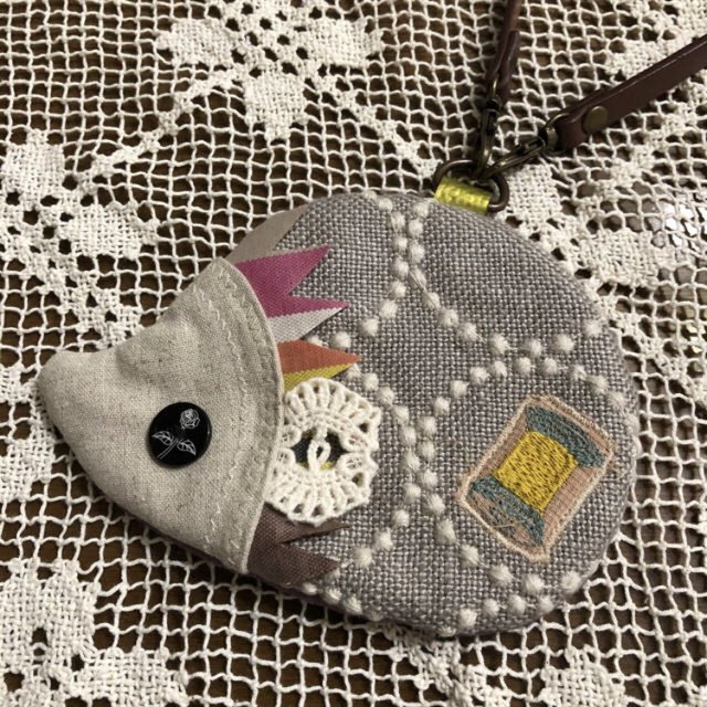 ミナペルホネン はぎれハンドメイド ハリネズミ ポーチf ナスカン無し Minne 日本最大級のハンドメイド 手作り通販サイト ミナペルホネン はぎれハンドメイド ハリネズミ ポーチf ナスカン無し Minne 日本最大級のハンドメイド 手作り通販サイト
