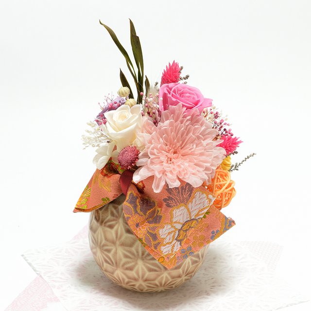 和風アレンジ 西陣織の帯結び 薔薇 プリザーブドフラワーアレンジ 敬老の日 飾り用 不織布付き ハンドメイドマーケット Minne 和風アレンジ 西陣織の帯結び 薔薇 プリザーブドフラワーアレンジ 敬老の日 飾り用 不織布付き ハンドメイドマーケット Minne