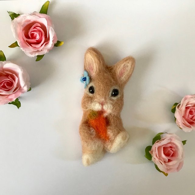 うさぎ 羊毛フェルト ブローチ 紫陽花 ハンドメイドマーケット Minne うさぎ 羊毛フェルト ブローチ 紫陽花 ハンドメイドマーケット Minne