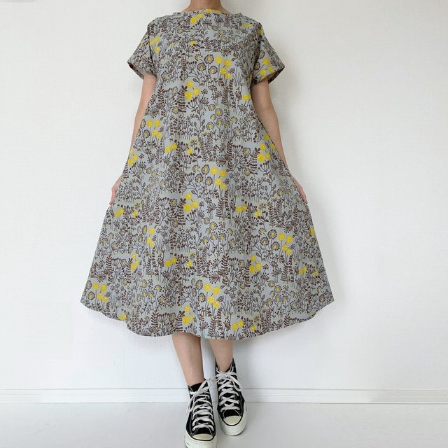 ナチュラル野の草花柄 シンプル半袖ワンピース コットンリネン ブルーグレー Minne 日本最大級のハンドメイド 手作り通販サイト ナチュラル野の草花柄 シンプル半袖ワンピース コットンリネン ブルーグレー Minne 日本最大級のハンドメイド 手作り通販サイト